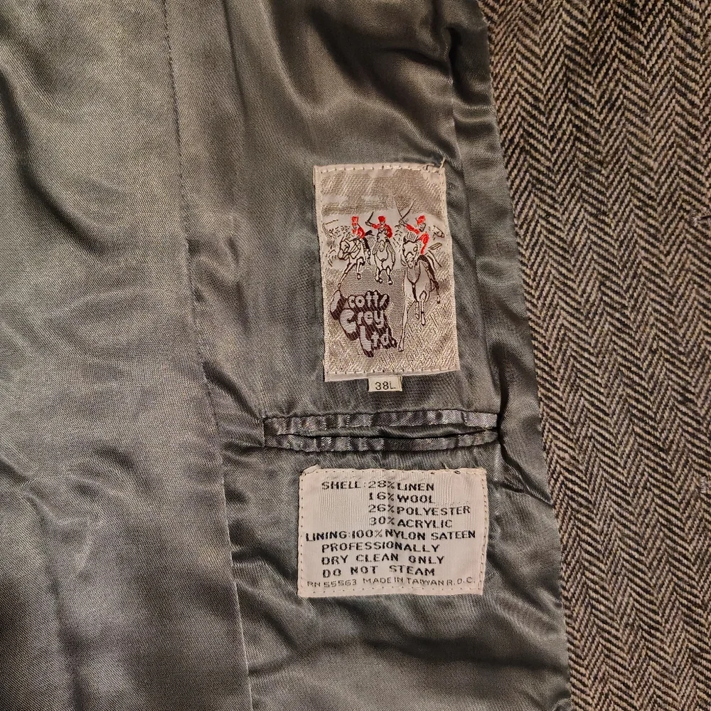 Classic Gray Tweed Blazer - Picture 14 of 14